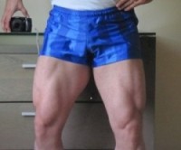 natural bodybuilder thighs